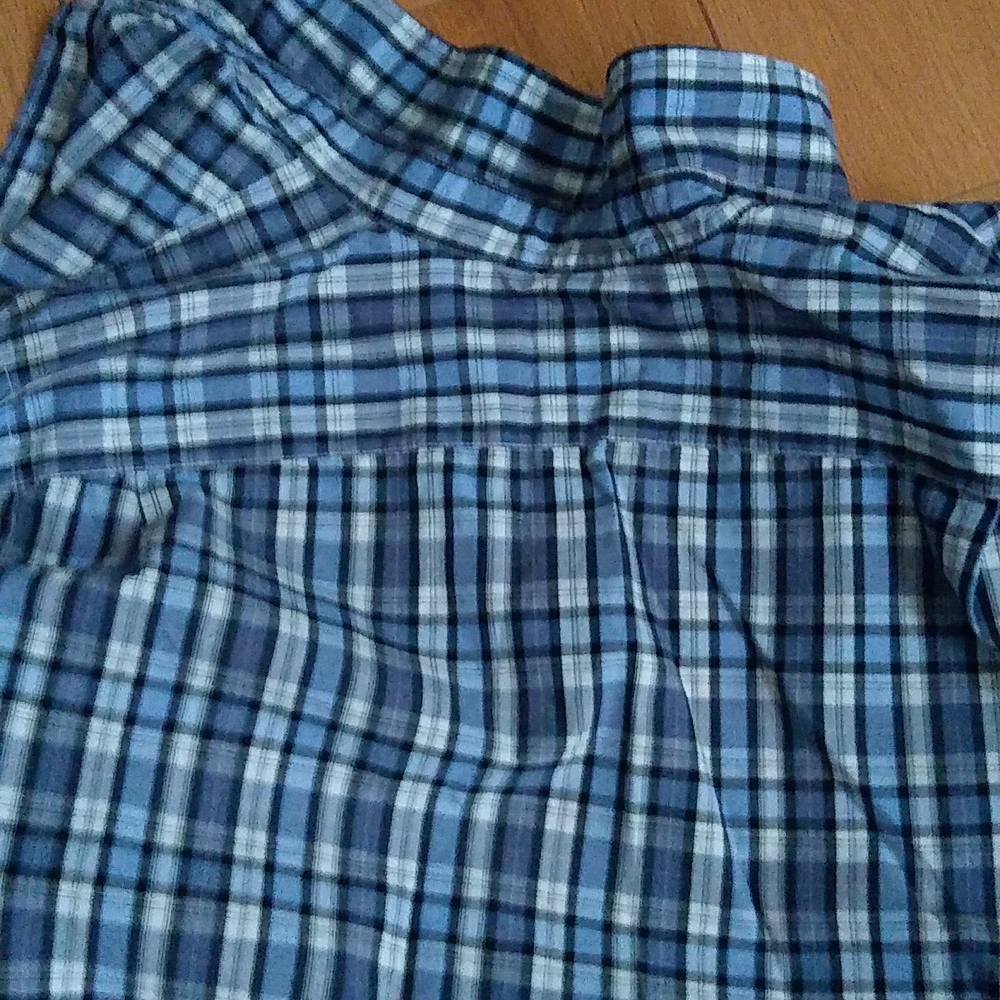 Shirt - Picture 4 of 4